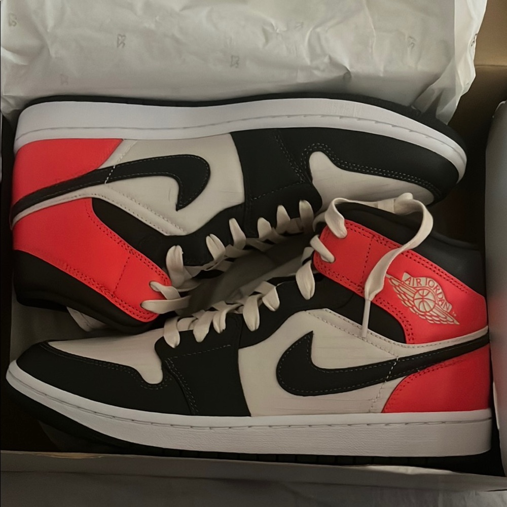 Air Jordan Sneakers Black White Red
